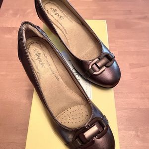 Softspots-Sahara Copper/Brownwood-Leather Size-USA 8-Euro 39.